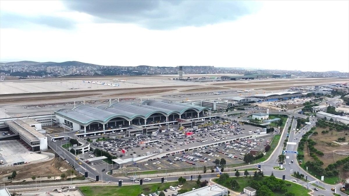 İstanbul Sabiha Gökçen Uluslararası Havalimanı’nda tüm zamanların günlük yolcu ve uçuş rekoru yenilendi