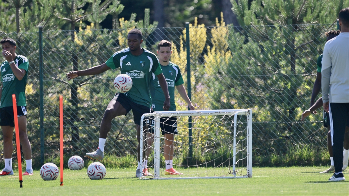 Kocaelispor, Süper Lig’de yarın Amed Sportif Faaliyetler’i konuk edecek Kocaelispor, Süper Lig’de yarın Amed Sportif Faaliyetler’i konuk edecek