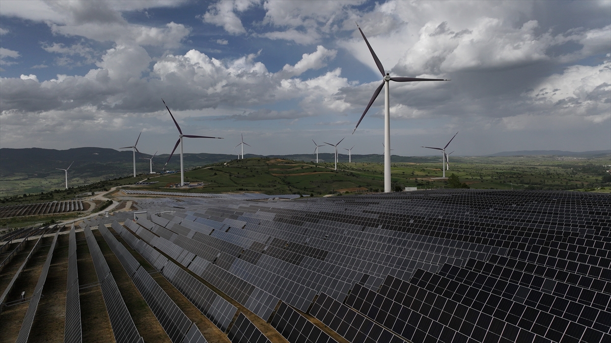Küresel temiz enerji teknolojileri pazarı 1,1 trilyon doları aştı Küresel temiz enerji teknolojileri pazarı 1,1 trilyon doları aştı