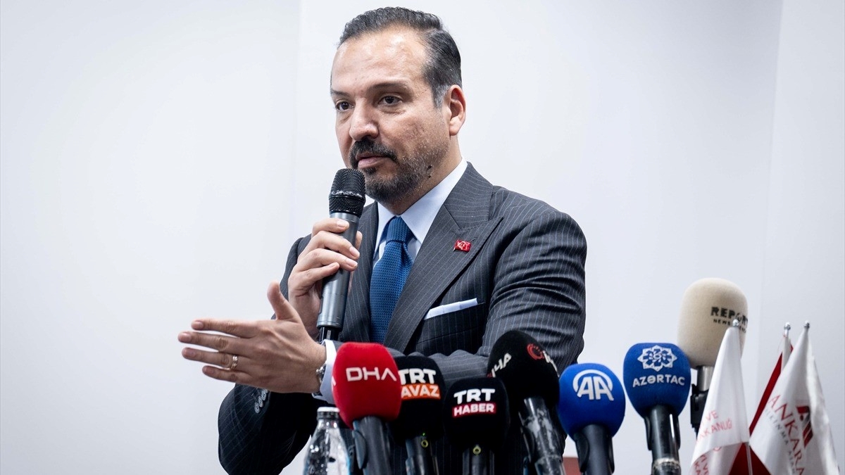 Kürşad Zorlu: Hazar’dan Kafkaslar’a, oradan Basra Körfezi’ne uzanan hattın merkezinde büyük Türk dünyası var