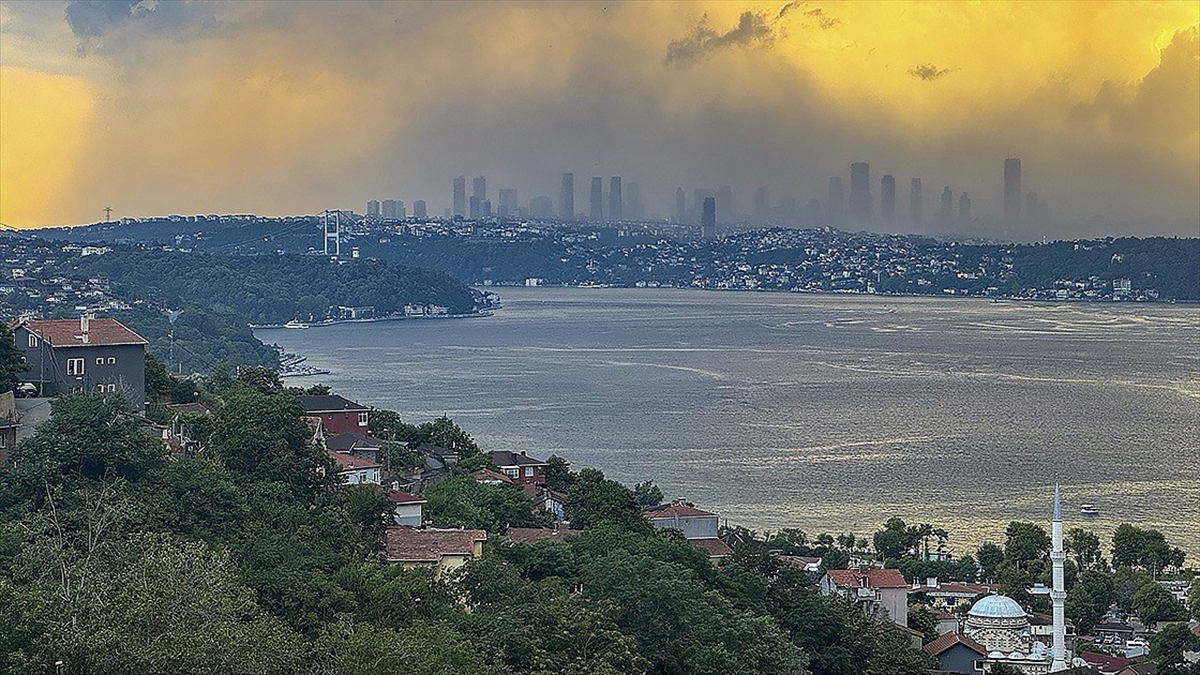 Marmara ve Ege Denizi için fırtına uyarısı Marmara ve Ege Denizi için fırtına uyarısı