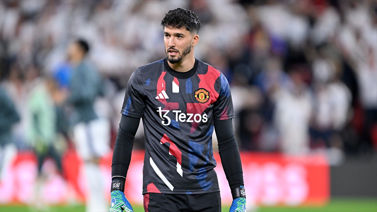 Milli kaleci Altay Bayındır, Manchester United’dan Celta Vigo’ya kiralandı Milli kaleci Altay Bayındır, Manchester United’dan Celta Vigo’ya kiralandı