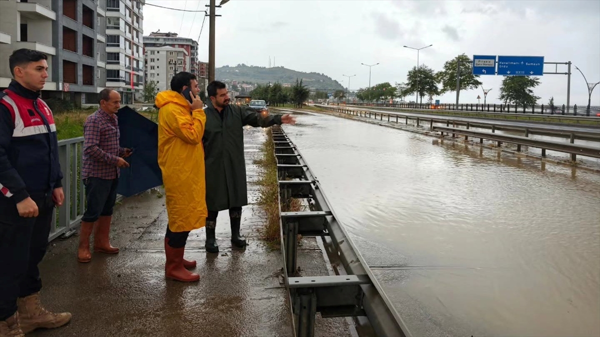 Ordu ve Giresun’da sağanak etkili oldu
