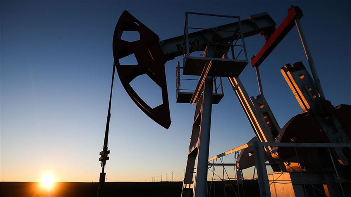Petrol şirketlerinin karı savaşla arttı, yükselen akaryakıt fiyatları Trump’ı sıkıştırdı Petrol şirketlerinin karı savaşla arttı, yükselen akaryakıt fiyatları Trump’ı sıkıştırdı