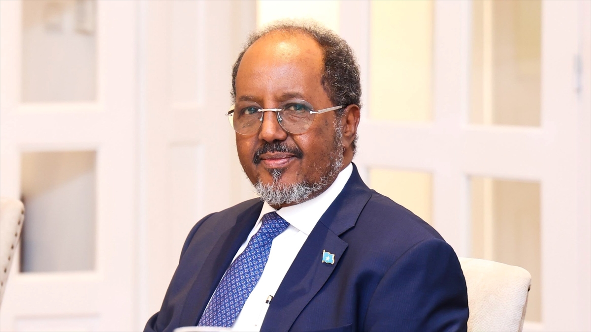Somali Cumhurbaşkanı Mahmud’dan Türkiye’ye övgü Somali Cumhurbaşkanı Mahmud’dan Türkiye’ye övgü