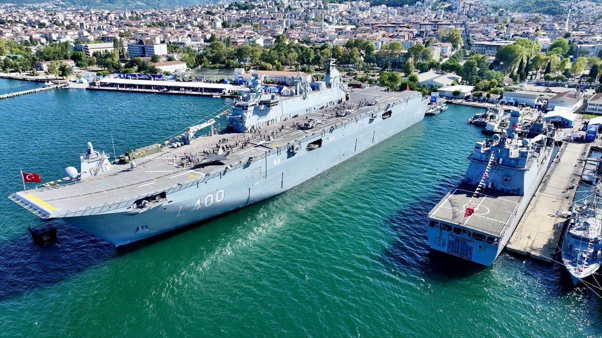 TEKNOFEST Mavi Vatan’da TCG Anadolu ilgi odağı oldu TEKNOFEST Mavi Vatan’da TCG Anadolu ilgi odağı oldu