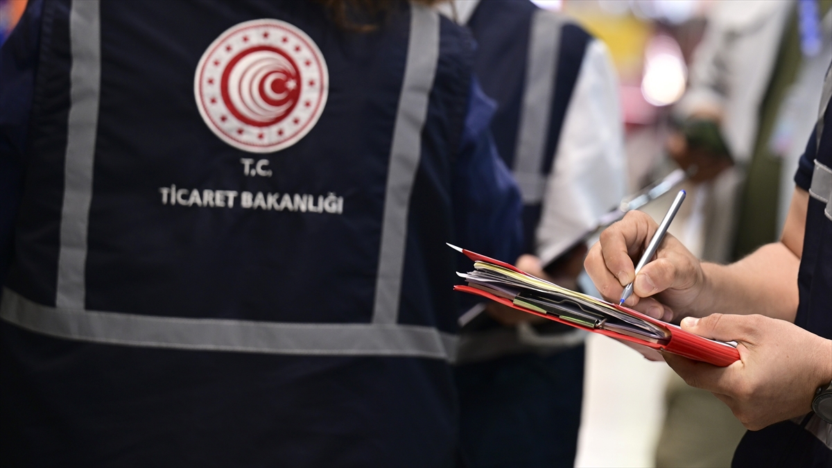 Ticaret Bakanlığı 7 ayda 282 bin 153 firmayı ve 34 milyondan fazla ürünü denetledi Ticaret Bakanlığı 7 ayda 282 bin 153 firmayı ve 34 milyondan fazla ürünü denetledi