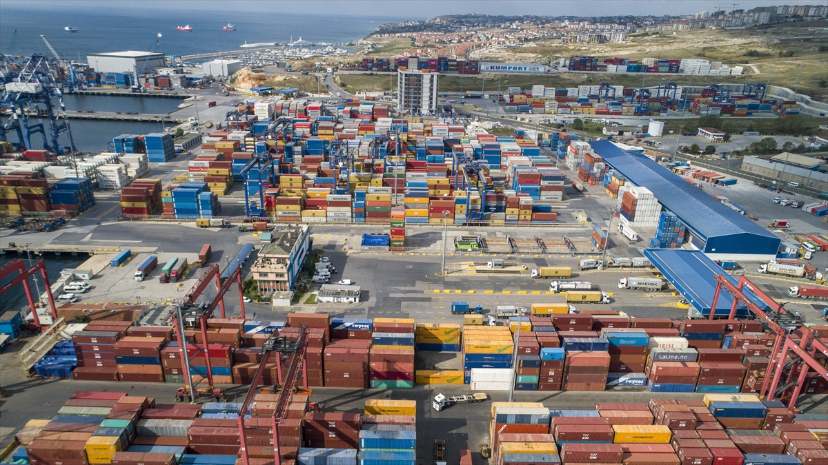 Türk cumhuriyetleriyle yılın ilk yarısında 9,4 milyar dolarlık dış ticaret yapıldı Türk cumhuriyetleriyle yılın ilk yarısında 9,4 milyar dolarlık dış ticaret yapıldı