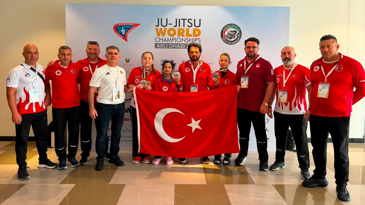 Türkiye, Dünya Jujitsu Şampiyonası’ndan 4 madalya kazandı Türkiye, Dünya Jujitsu Şampiyonası’ndan 4 madalya kazandı