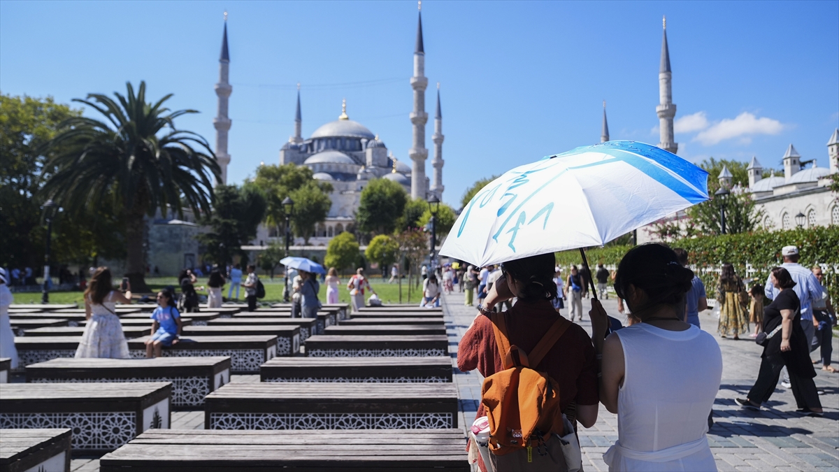 Yurdun bazı kesimlerinde sıcaklıklar cuma gününden itibaren azalacak Yurdun bazı kesimlerinde sıcaklıklar cuma gününden itibaren azalacak