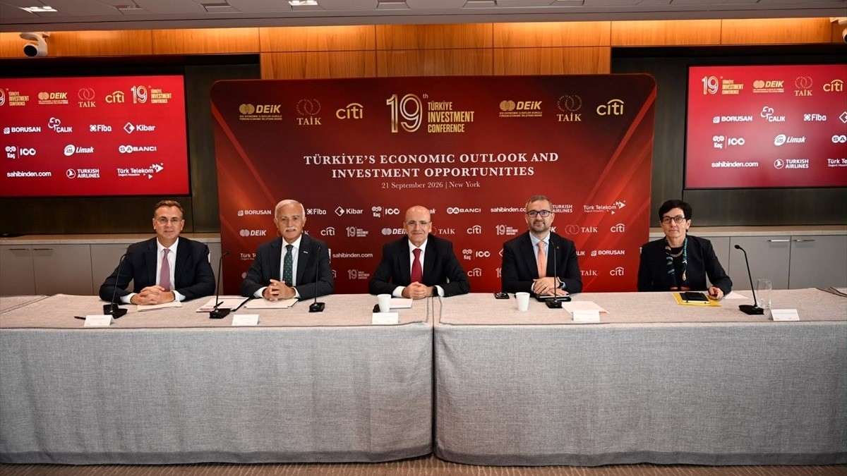 19. Türkiye Yatırım Konferansı’nın ilk gününde yatırım fırsatları ele alındı 19. Türkiye Yatırım Konferansı’nın ilk gününde yatırım fırsatları ele alındı