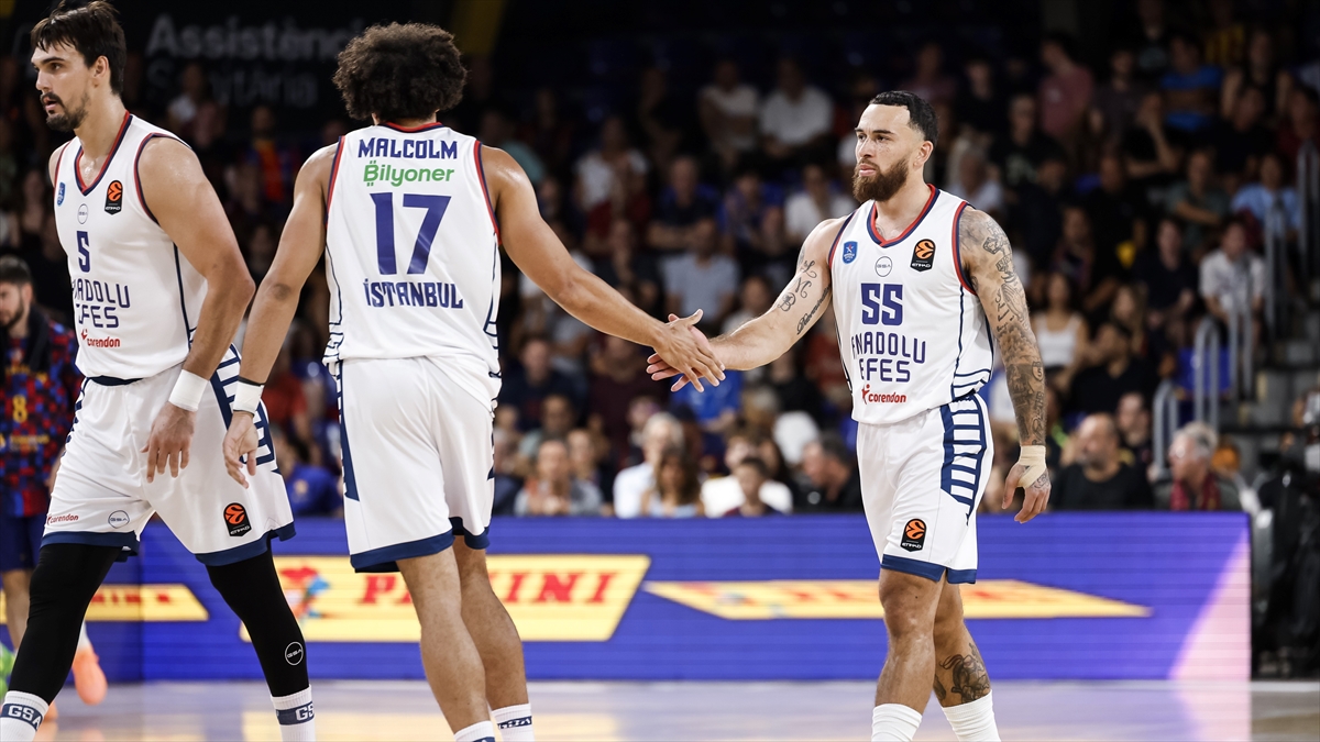 Anadolu Efes Basketbol Takımı, Avrupa Ligi’nde yarın Kızılyıldız’a konuk olacak