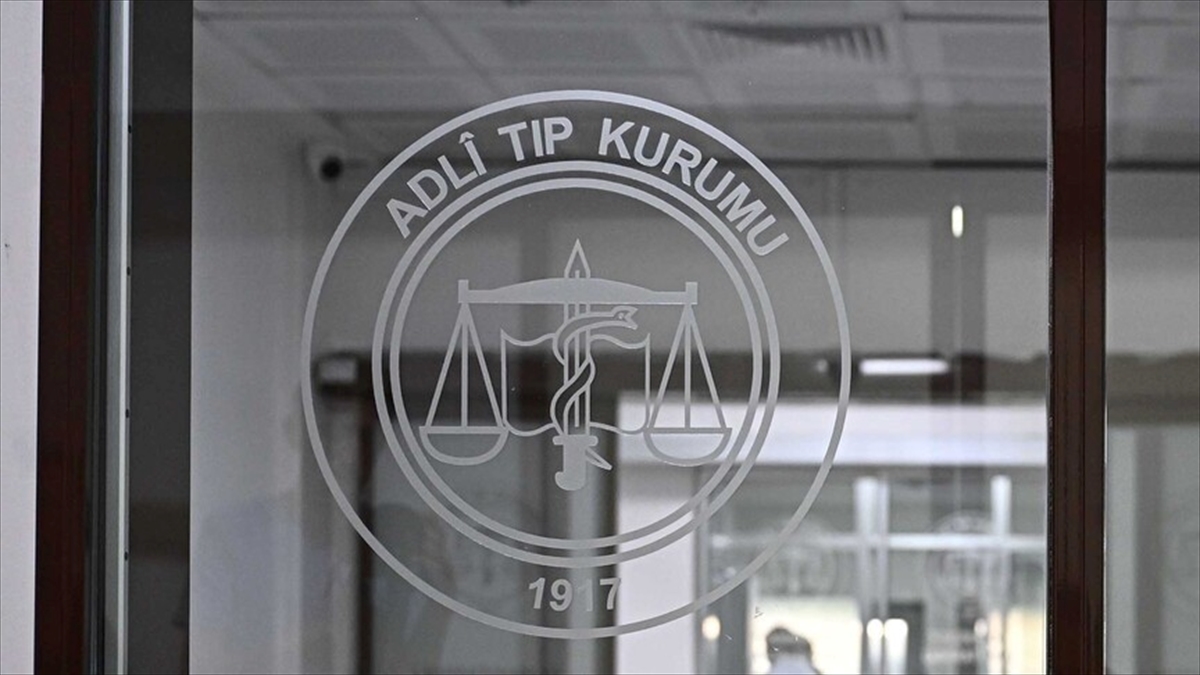 Arif Ahmet Denizolgun’un ölümüne ilişkin gözaltına alınan doktoru adliyede Arif Ahmet Denizolgun’un ölümüne ilişkin gözaltına alınan doktoru adliyede