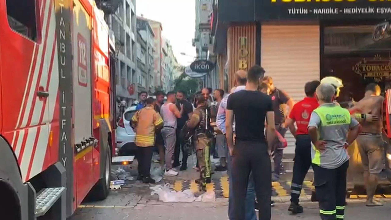 Bakırköy’de otel yangını: 12 kişi yaralandı… Bakırköy’de otel yangını: 12 kişi yaralandı…