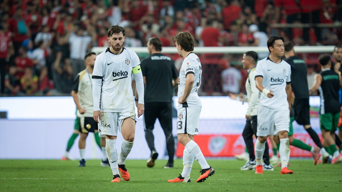 Beşiktaş, ilk milli araya üç deplasman yenilgisiyle girdi Beşiktaş, ilk milli araya üç deplasman yenilgisiyle girdi