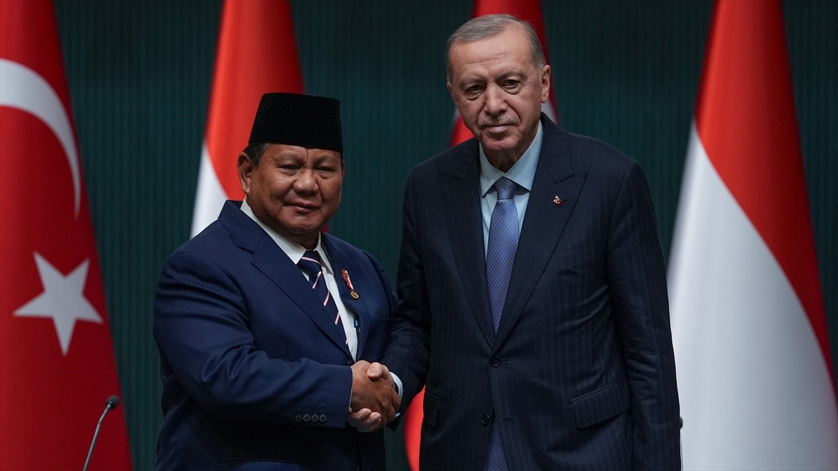 Cumhurbaşkanı Erdoğan, Endonezya Cumhurbaşkanı Subianto ile telefonda görüştü Cumhurbaşkanı Erdoğan, Endonezya Cumhurbaşkanı Subianto ile telefonda görüştü