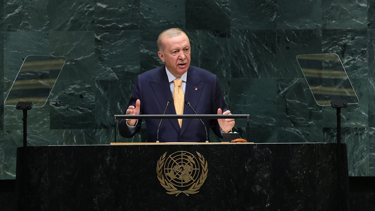 Cumhurbaşkanı Erdoğan: Gerekirse bedel öderiz ama haksızlık karşısında susmayız, zulme asla rıza göstermeyiz Cumhurbaşkanı Erdoğan: Gerekirse bedel öderiz ama haksızlık karşısında susmayız, zulme asla rıza göstermeyiz