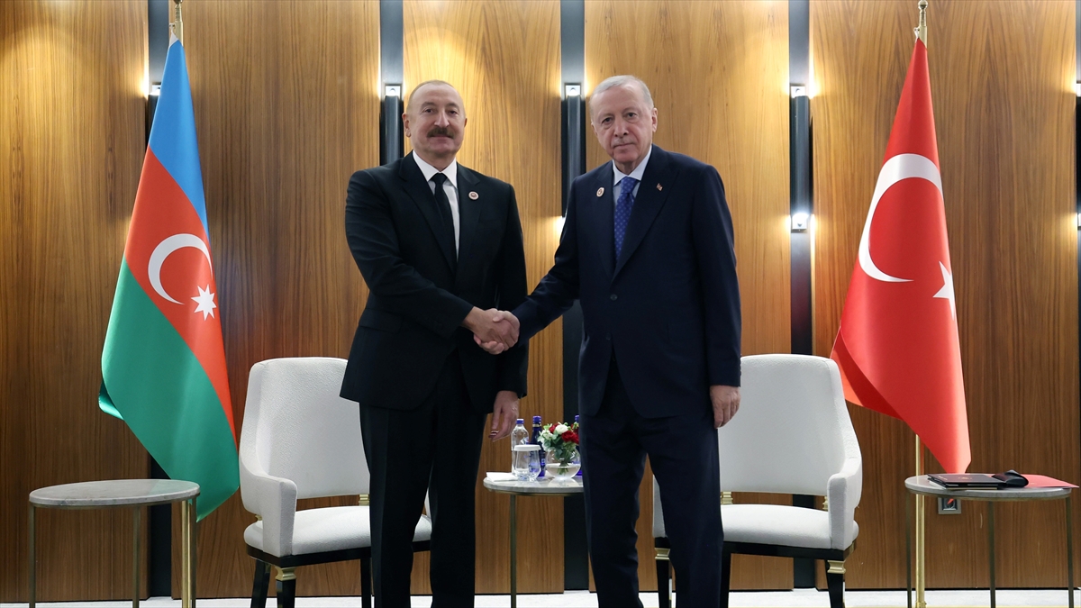 Cumhurbaşkanı Erdoğan’dan Azerbaycan Cumhurbaşkanı Aliyev’e “Anım Günü” telefonu Cumhurbaşkanı Erdoğan’dan Azerbaycan Cumhurbaşkanı Aliyev’e “Anım Günü” telefonu