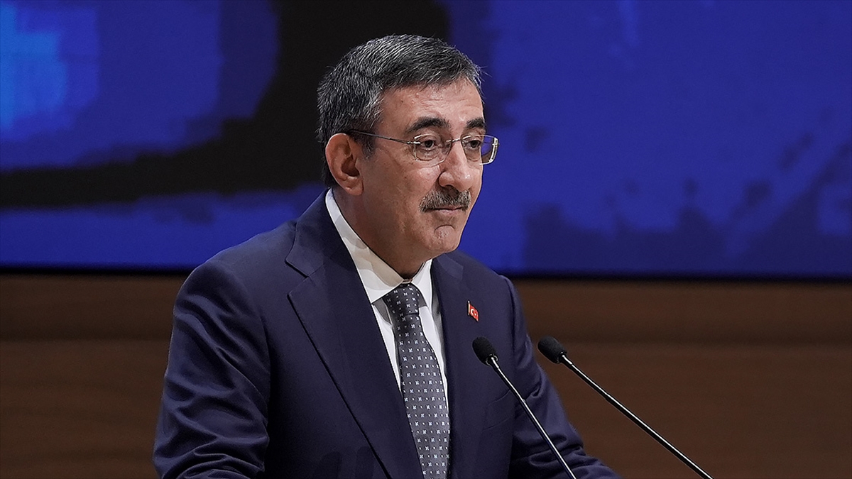 Cumhurbaşkanı Yardımcısı Yılmaz, yeni dönem OVP’nin detaylarını 6 Eylül’de paylaşacaklarını bildirdi Cumhurbaşkanı Yardımcısı Yılmaz, yeni dönem OVP’nin detaylarını 6 Eylül’de paylaşacaklarını bildirdi