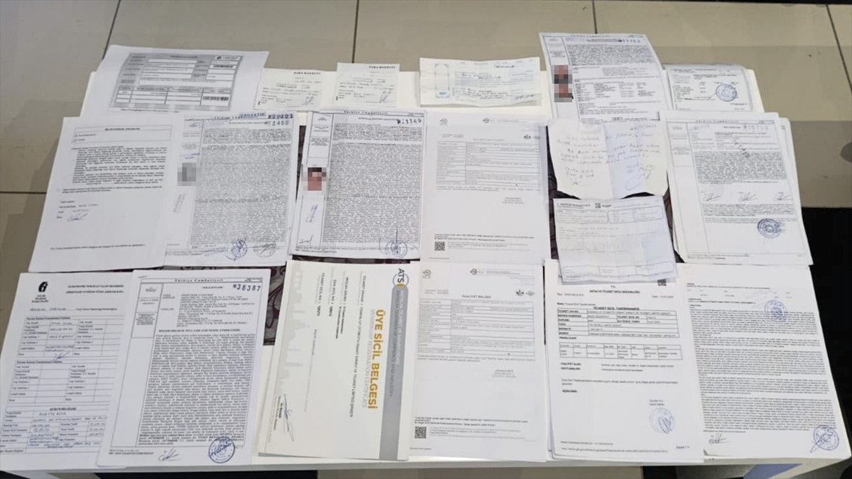 Dolandırıcılık, suç geliri aklanması, bahis ve uyuşturucu soruşturmalarında 137 kişi hakkında işlem yapıldı