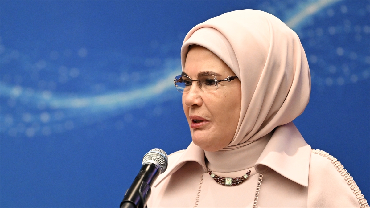 Emine Erdoğan’dan Cumhurbaşkanı Erdoğan’ın BM’deki hitabına ilişkin paylaşım Emine Erdoğan’dan Cumhurbaşkanı Erdoğan’ın BM’deki hitabına ilişkin paylaşım