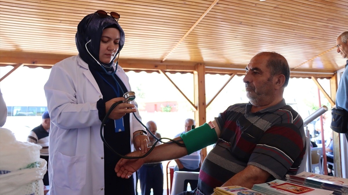 En ücra köylere kadar götürülen sağlık hizmeti erken teşhise katkı sağlıyor En ücra köylere kadar götürülen sağlık hizmeti erken teşhise katkı sağlıyor
