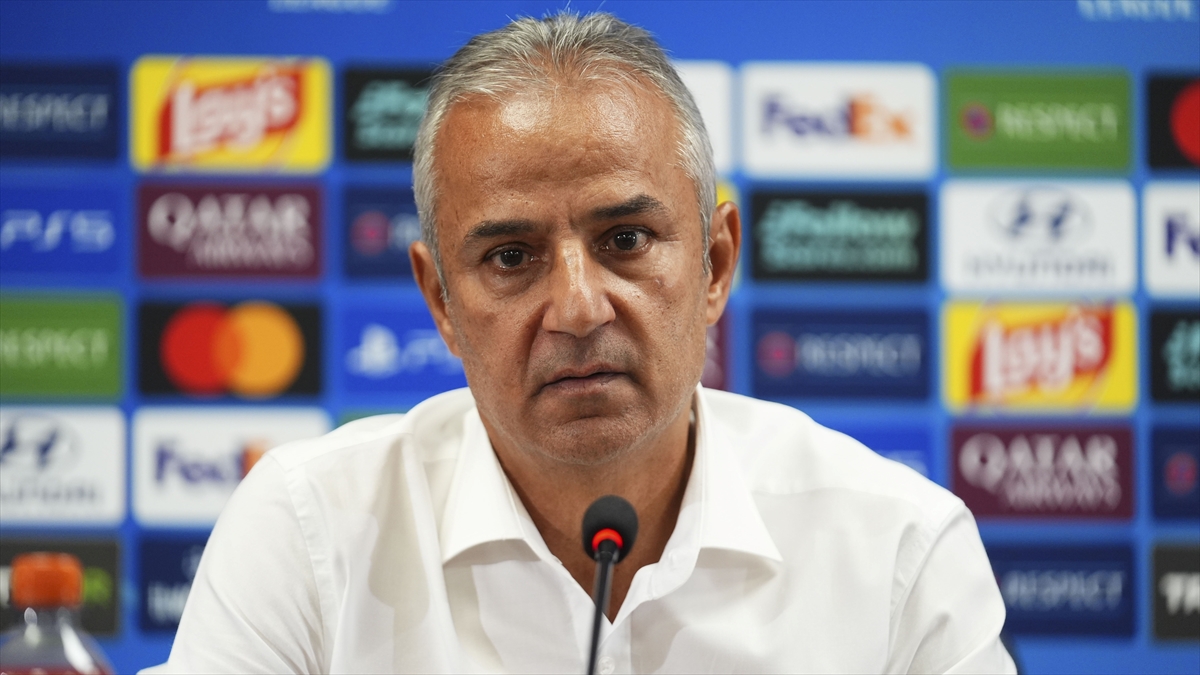 Fenerbahçe’de teknik direktör İsmail Kartal istifa etti