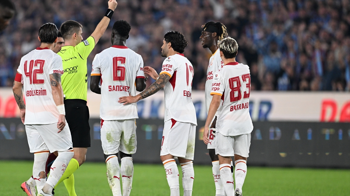 Galatasaray, transferlerinden beklediğini alamadı Galatasaray, transferlerinden beklediğini alamadı