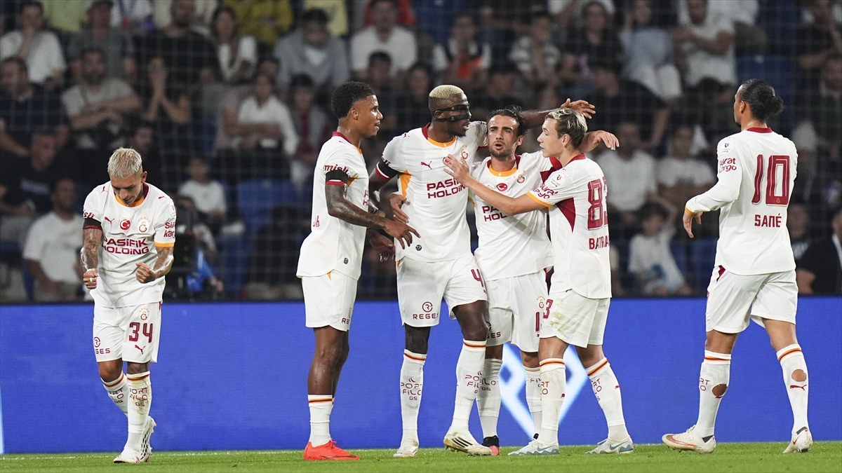 Galatasaray’dan sakat oyuncuların durumuyla ilgili açıklama Galatasaray’dan sakat oyuncuların durumuyla ilgili açıklama