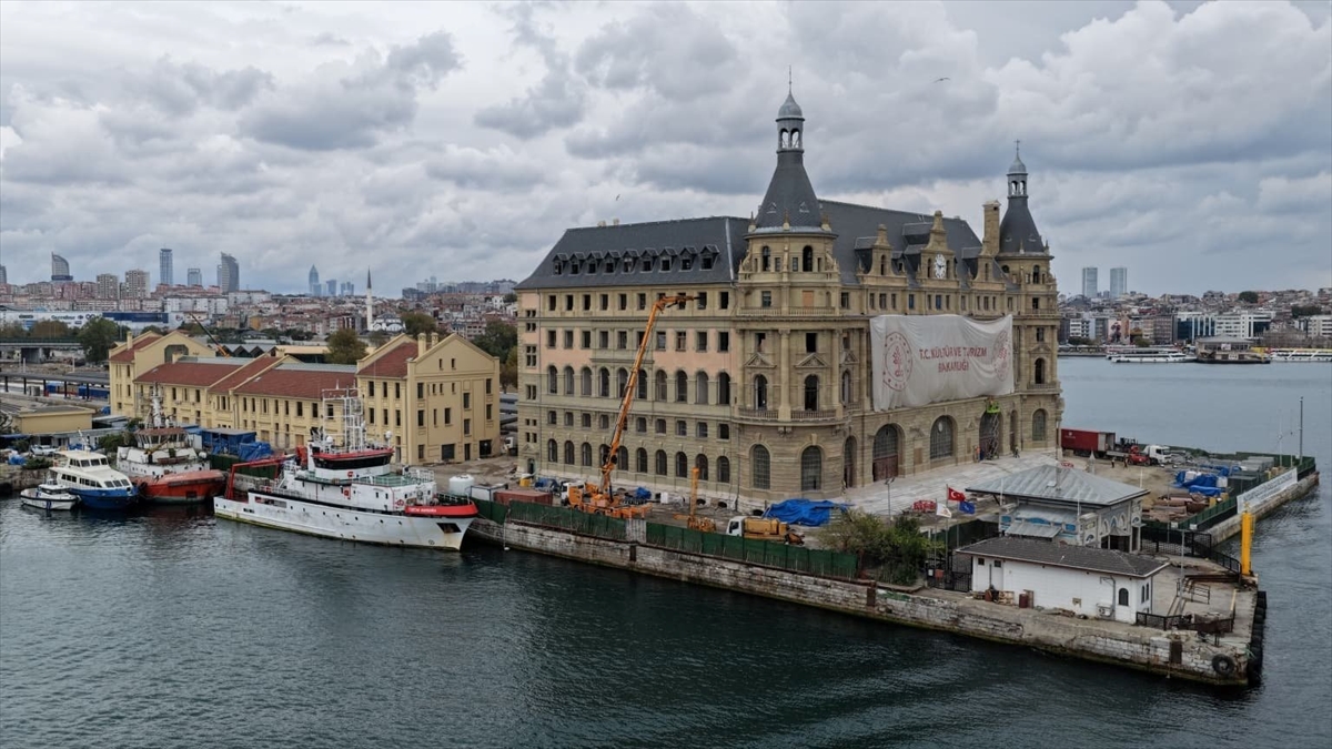 Haydarpaşa restorasyon çalışmalarında ilk etabın 2027’de tamamlanması hedefleniyor Haydarpaşa restorasyon çalışmalarında ilk etabın 2027’de tamamlanması hedefleniyor
