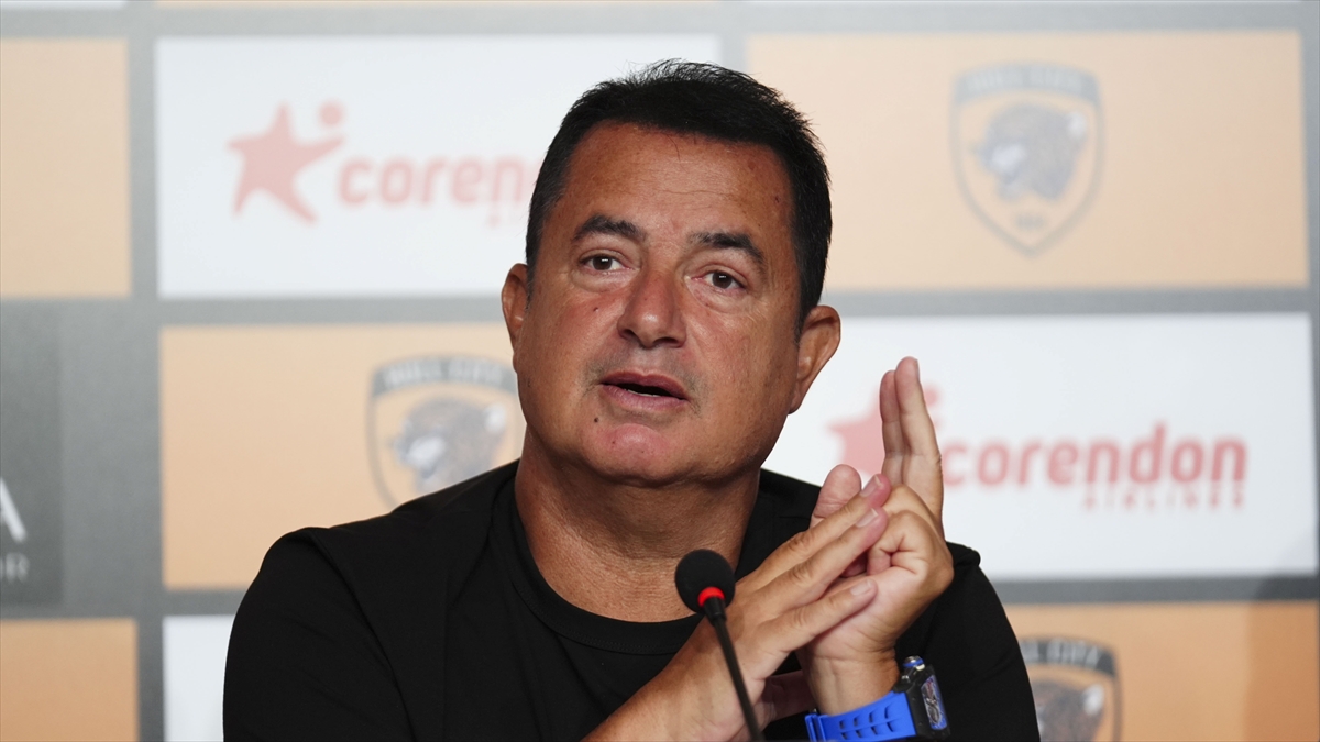 Hull City’nin sahibi Ilıcalı’dan Manchester City’le ilgili iddialara “finansal doping” benzetmesi Hull City’nin sahibi Ilıcalı’dan Manchester City’le ilgili iddialara “finansal doping” benzetmesi