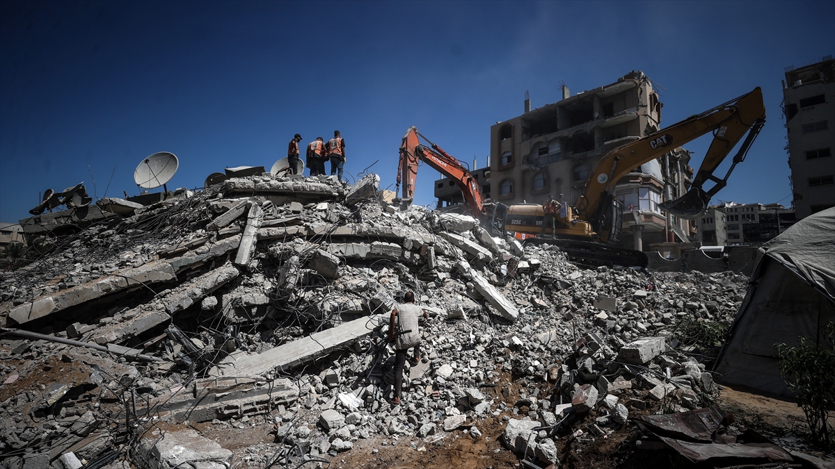 İsrail’in Gazze’deki ölüm kapanı: Saadet Apartmanı saldırısı ve Gazze’nin hiç bitmeyen yası İsrail’in Gazze’deki ölüm kapanı: Saadet Apartmanı saldırısı ve Gazze’nin hiç bitmeyen yası