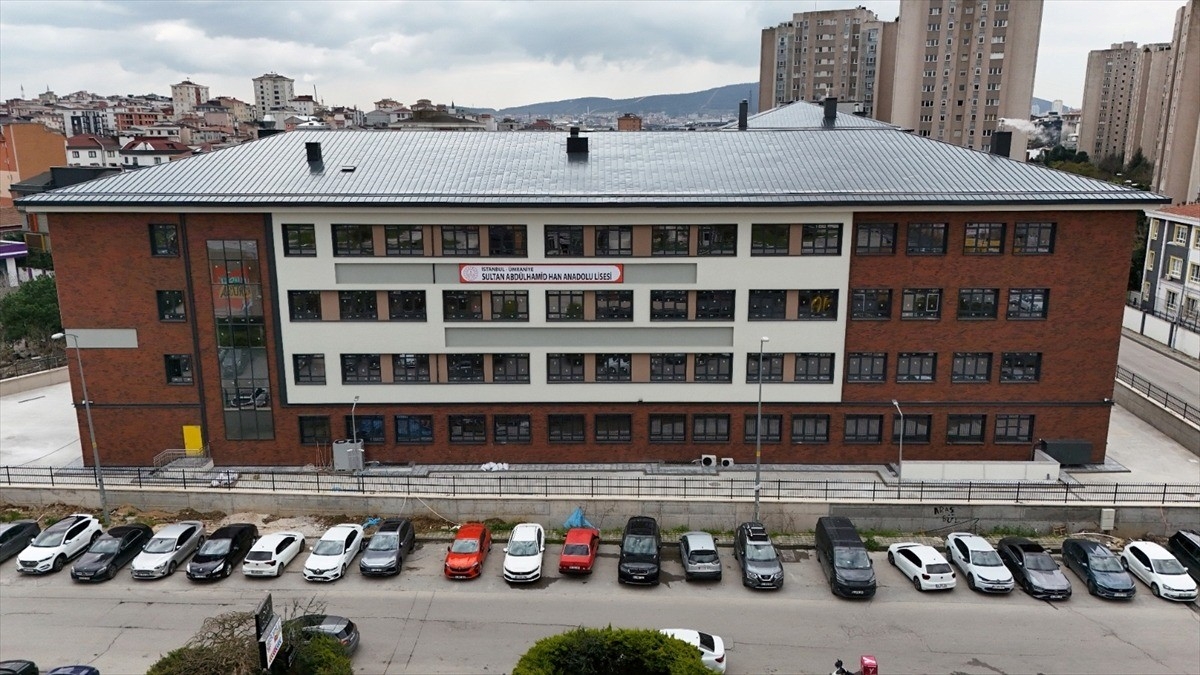 İstanbul’da yeni eğitim öğretim yılında 83 yeni okul hizmete başlayacak İstanbul’da yeni eğitim öğretim yılında 83 yeni okul hizmete başlayacak