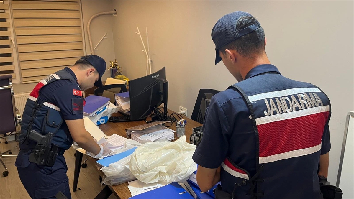 MİT koordinesindeki “siber casusluk” operasyonunda 5 şüpheli gözaltına alındı MİT koordinesindeki “siber casusluk” operasyonunda 5 şüpheli gözaltına alındı