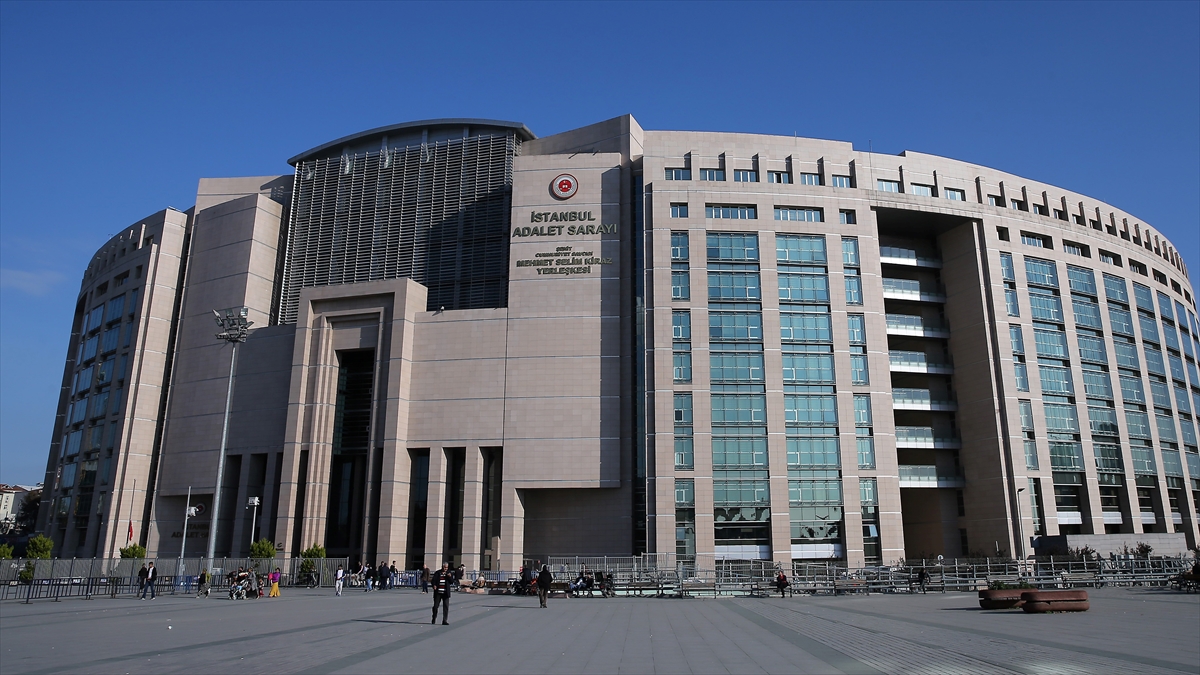 Sermaye piyasası işlemleri soruşturmalarında 3 şüpheli daha tutuklandı Sermaye piyasası işlemleri soruşturmalarında 3 şüpheli daha tutuklandı