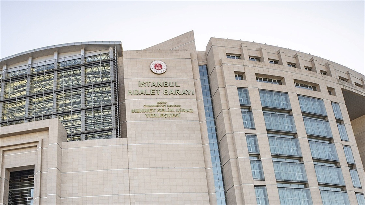 Sermaye piyasası işlemleri soruşturmalarında gözaltına alınan 6 zanlı adliyede