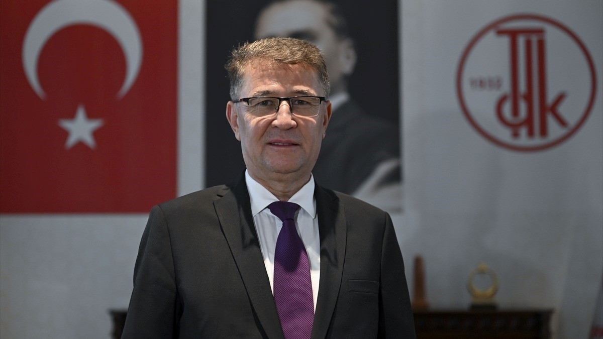 TDK, 800 bini aşan söz varlığıyla “yaşayan Türkçenin sözlüğü”nü hazırlıyor TDK, 800 bini aşan söz varlığıyla “yaşayan Türkçenin sözlüğü”nü hazırlıyor