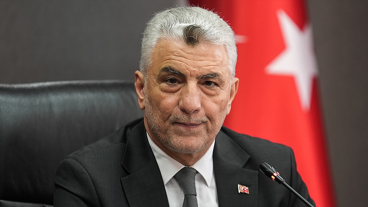 Ticaret Bakanı Bolat: Ocak-ağustos dönemi ihracatımız Cumhuriyet tarihimizin en yükseği oldu