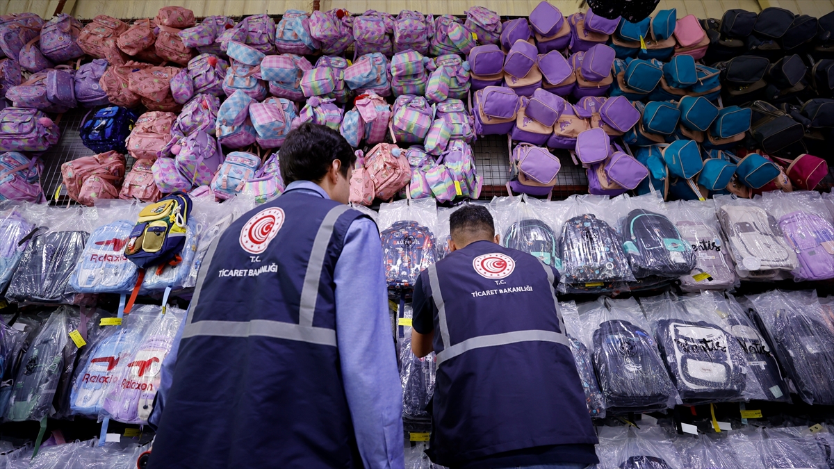 Ticaret Bakanlığı ekipleri kırtasiye ve okul ürünleri denetimlerini sıklaştırdı Ticaret Bakanlığı ekipleri kırtasiye ve okul ürünleri denetimlerini sıklaştırdı