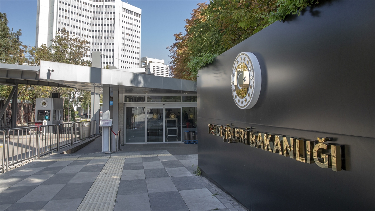 Türkiye, İsrailli aşırılık yanlısı grupların Mescid-i Aksa’ya düzenlediği baskını en güçlü biçimde kınadı Türkiye, İsrailli aşırılık yanlısı grupların Mescid-i Aksa’ya düzenlediği baskını en güçlü biçimde kınadı