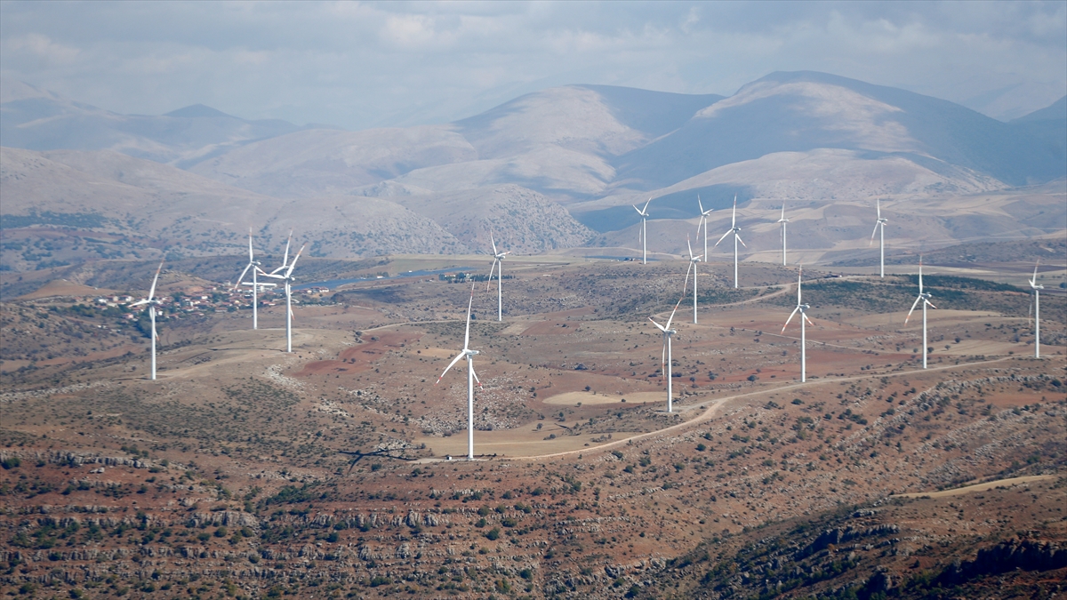 Türkiye, rüzgar enerjisinde uluslararası işbirliğini artırmayı hedefliyor Türkiye, rüzgar enerjisinde uluslararası işbirliğini artırmayı hedefliyor