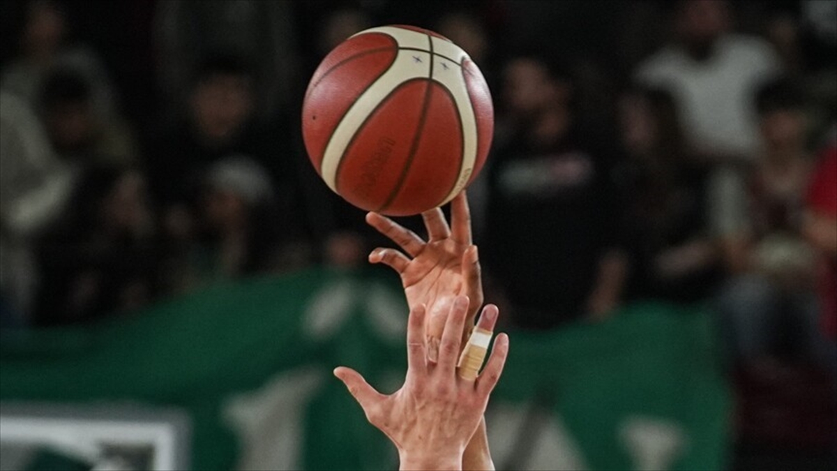 Türkiye Sigorta Basketbol Süper Ligi’nin ilk haftasında derbi heyecanı