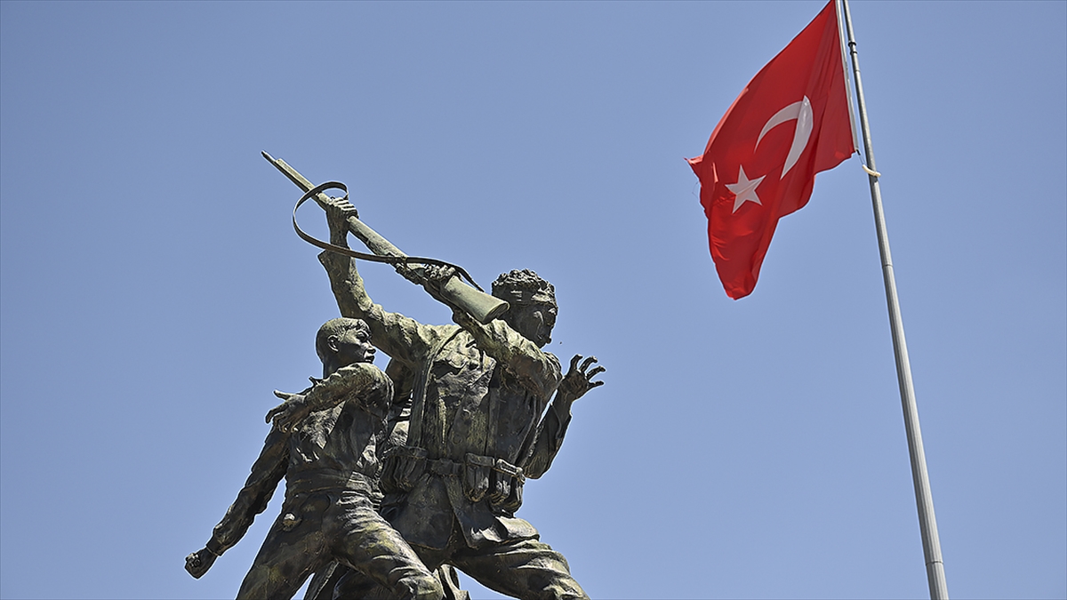 Türk’ün büyük zaferi Sakarya Meydan Muharebesi’nin 105. yıl dönümü Türk’ün büyük zaferi Sakarya Meydan Muharebesi’nin 105. yıl dönümü