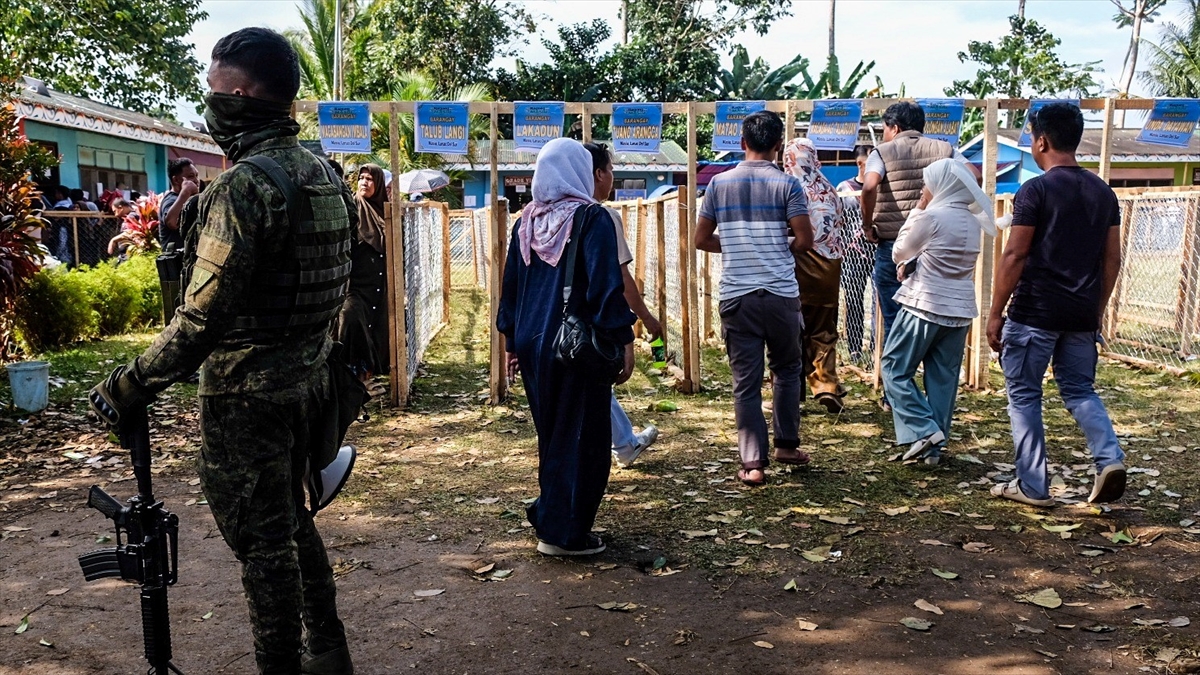 Uzmanlara göre Filipinler’in Bangsamoro bölgesinde özerklik sonrası ilk seçimler koalisyona işaret ediyor Uzmanlara göre Filipinler’in Bangsamoro bölgesinde özerklik sonrası ilk seçimler koalisyona işaret ediyor