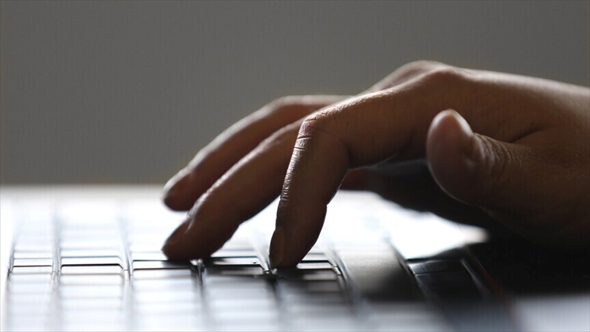 Yasa dışı 417 internet sitesi erişime engellendi Yasa dışı 417 internet sitesi erişime engellendi