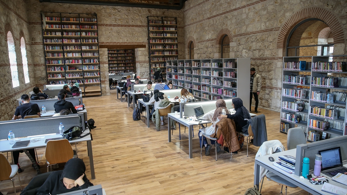 2027’de 10 yeni nesil kütüphane açılacak, 20 bin yazma eser dijitalleştirilecek 2027’de 10 yeni nesil kütüphane açılacak, 20 bin yazma eser dijitalleştirilecek