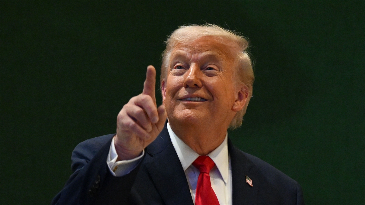 ABD Başkanı Trump: İran’a ne yapacağımızı bekleyin ve görün