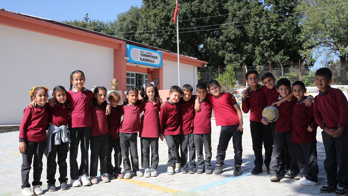 Alarko Carrier, Hatay’da kırsal mahalledeki okula çevre dostu iklimlendirme sistemi kurdu