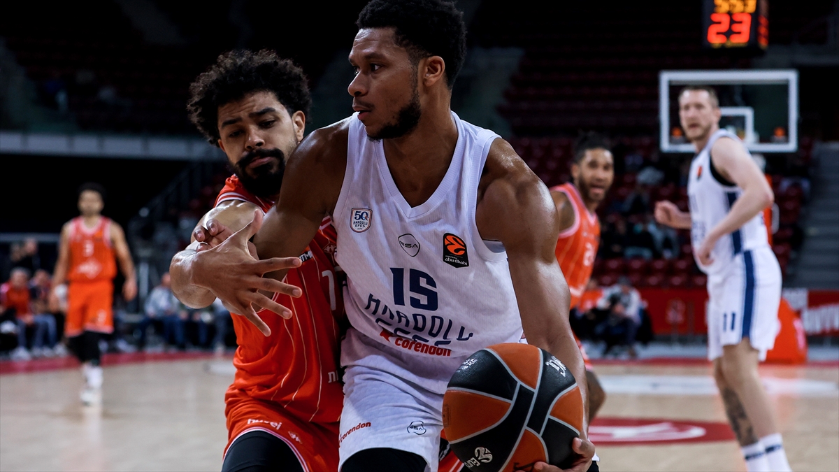 Anadolu Efes, Basketbol Avrupa Ligi’nde yarın Hapoel ile Bulgaristan’da karşılaşacak Anadolu Efes, Basketbol Avrupa Ligi’nde yarın Hapoel ile Bulgaristan’da karşılaşacak