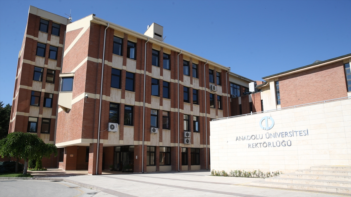 Anadolu Üniversitesi Açıköğretim Fakültesi kayıtları 23 Ekim’e uzatıldı